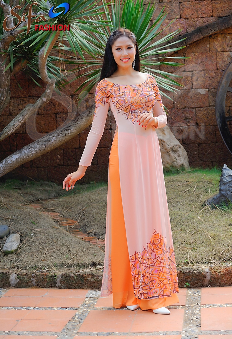 Áo dài vẽ lập thể